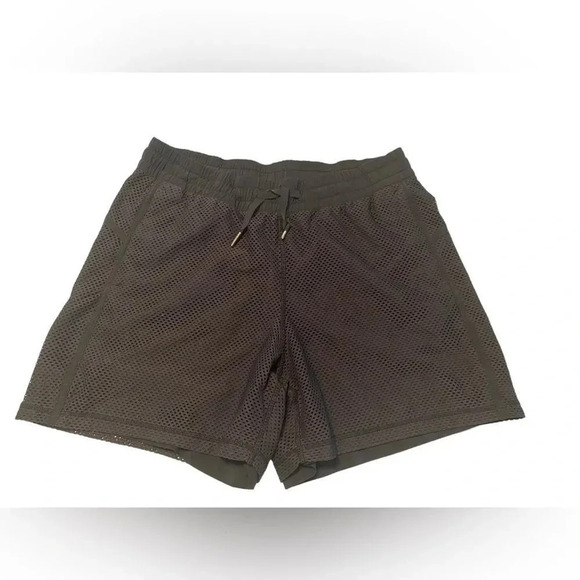 Lululemon Mesh On Mesh Short Black Shorts Sz 8 - Picture 4 of 11